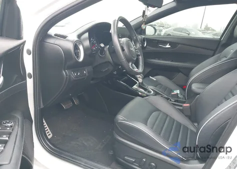 2023 Kia Forte Gt-Line z USA, uszkodzony, nr VIN 3KPF54AD6PE634225